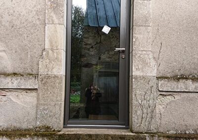Rénovation porte entrée veigné