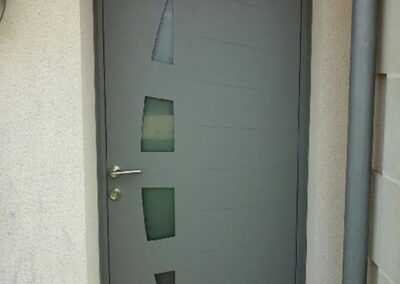 Rénovation porte entrée veigné