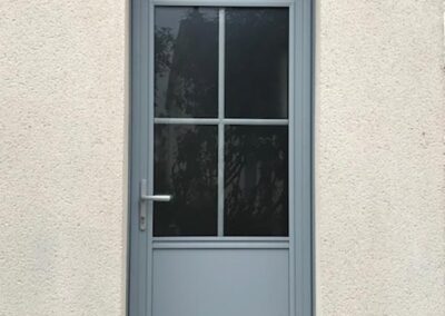 Rénovation porte entrée veigné